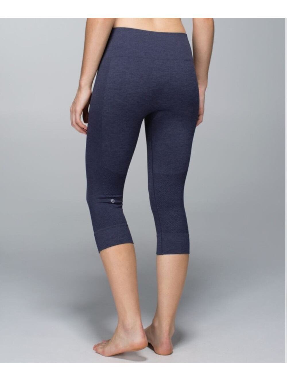 Lululemon Seamlessly Street Crop Cadet Blue Compression Leggings Women's Size 2